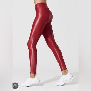 EUC Carbon38 - Regular-Rise Takara Shine Full-Length Legging - Red - M